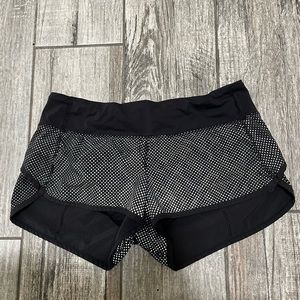 Lululemon Reflective Ravish Reptile Speed Short Size 6
